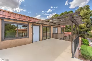 Photo #1: 2289112 Listing