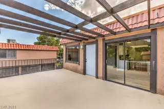 Photo #2: 2289112 Listing