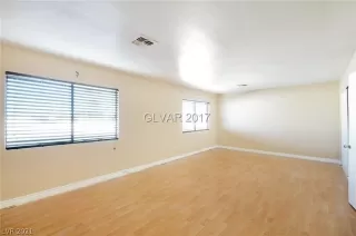 Photo #5: 2289129 Listing 