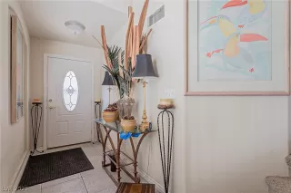 Photo #2: 2289152 Listing