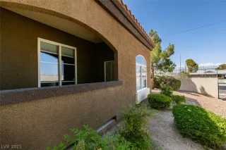 Photo #2: 2289165 Listing 