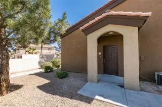 Photo #3: 2289165 Listing 
