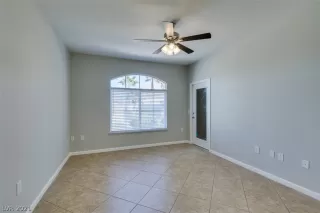 Photo #5: 2289165 Listing 