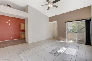 Photo #5: 2289175 Listing