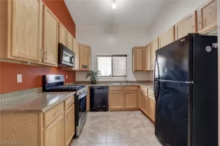 Photo #6: 2289175 Listing