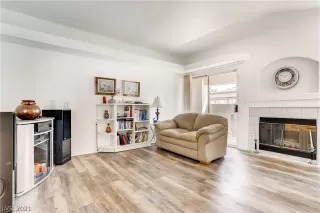 Photo #1: 2289190 Listing