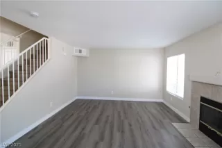 Photo #3: 2289210 Listing 