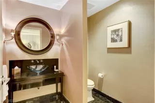 Photo #5: 2289221 Listing 