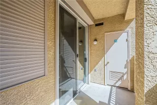 Photo #4: 2289228 Listing