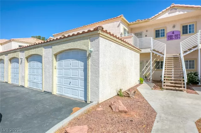 MLS: 2289344 Condo For Sale