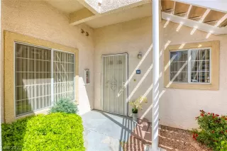 Photo #2: 2289344 Listing