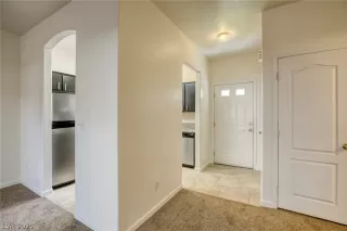 Photo #5: 2289344 Listing