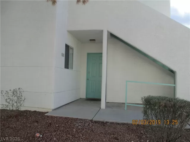 MLS: 2289430 Condo For Sale