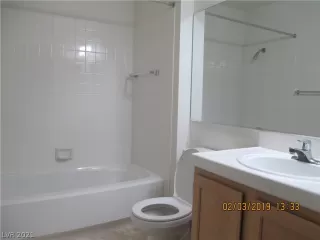 Photo #4: 2289430 Listing