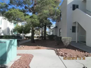 Photo #6: 2289430 Listing