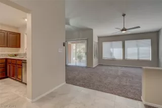 Photo #3: 2289437 Listing 