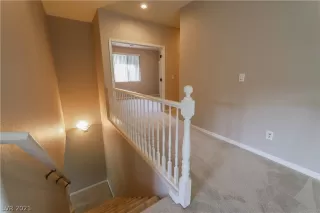 Photo #3: 2289490 Listing