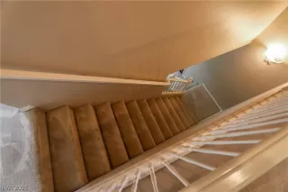 Photo #5: 2289490 Listing