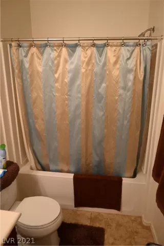 Photo #5: 2289507 Listing