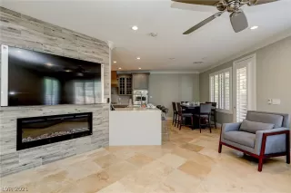 Photo #5: 2289508 Listing