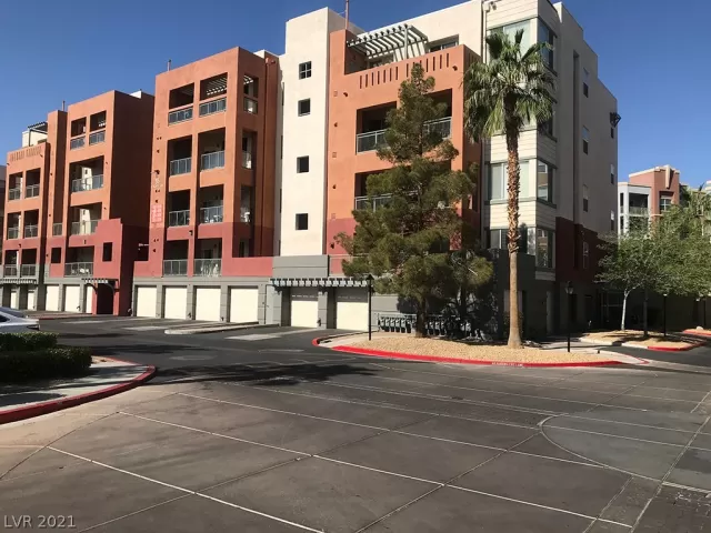 MLS: 2289509 Condo For Sale