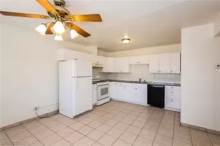 Photo #3: 2289525 Listing