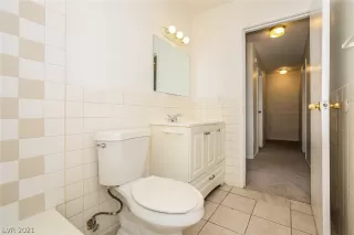 Photo #5: 2289525 Listing