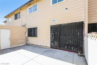 Photo #6: 2289525 Listing