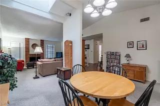 Photo #5: 2289541 Listing