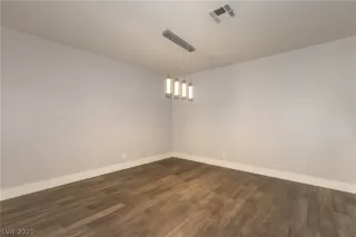 Photo #6: 2289552 Listing 