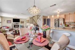 Photo #4: 2289565 Listing 