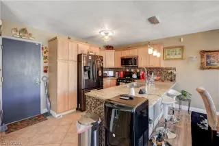 Photo #6: 2289565 Listing 