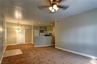 Photo #3: 2289581 Listing