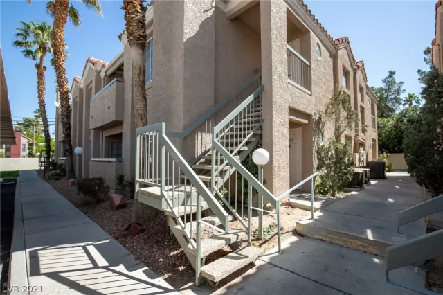 MLS: 2289597 Condo For Sale