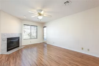 Photo #6: 2289597 Listing