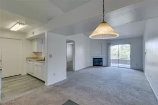 Photo #2: 2289610 Listing