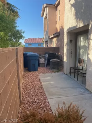 Photo #2: 2289639 Listing 