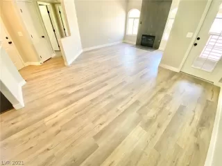 Photo #2: 2289650 Listing 