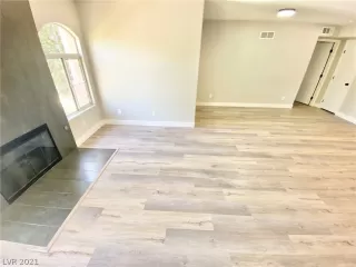 Photo #3: 2289650 Listing 