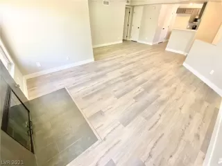 Photo #4: 2289650 Listing 