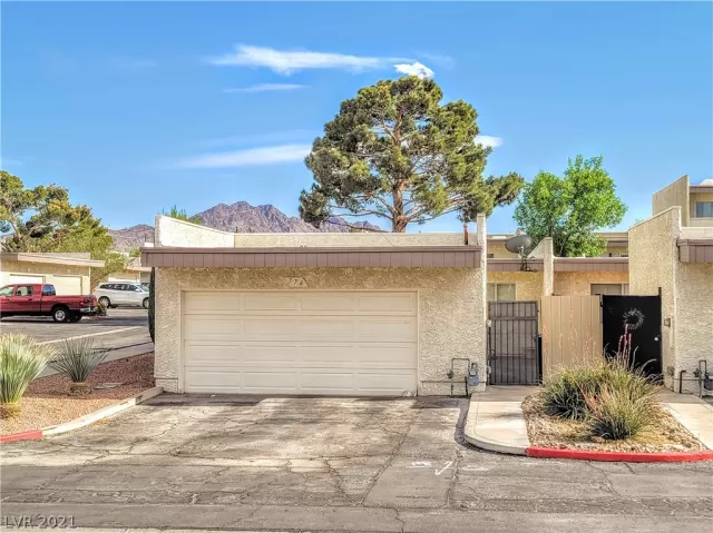 MLS: 2289659 Condo For Sale