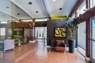 Photo #6: 2289705 Listing