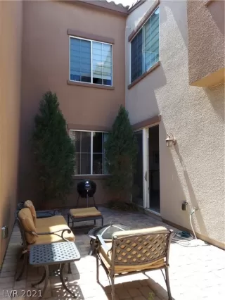 Photo #6: 2289712 Listing