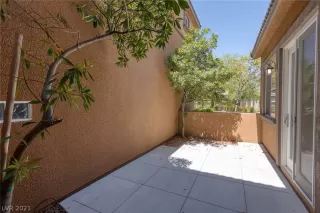 Photo #5: 2289721 Listing 