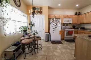 Photo #2: 2289770 Listing 