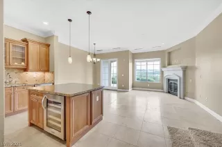 Photo #1: 2289771 Listing