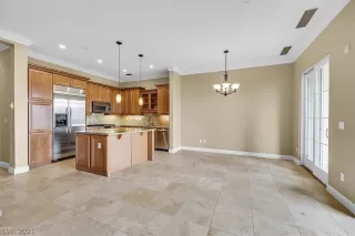 Photo #2: 2289771 Listing