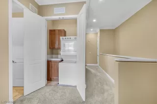 Photo #6: 2289771 Listing