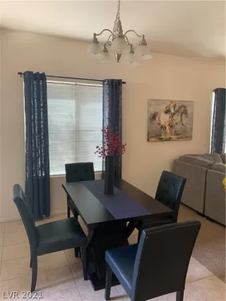 Photo #2: 2289773 Listing