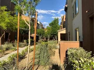 Photo #2: 2289816 Listing